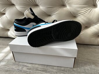 Dámske tenisky Jordan 1 Low Black University Blue White, 38 - 5