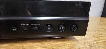 YAMAHA BD-S667 Blu-ray prehrávač - 5