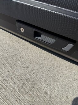 Stresny box Thule + priecne nosniky - 5