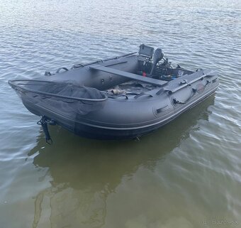 Predám čln RAPTOR 270 X-TREME CARBON BLACK / AIR - 5