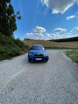 Predám BMW x5 e70 originál mpower 555ps - 5