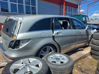 Mercedes R W251 320CDI 165kw kód motora: 642950 - 5