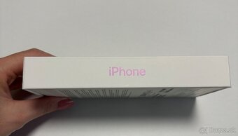 Predám iPhone 16 128GB Pink - 5