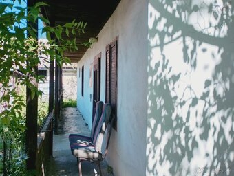 Domček na rovinatom pozemku s výmerou 1192 m2 pri Lučenci. - 5