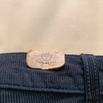 Wrangler čierne menčestrové nohavice široké rovné - 5