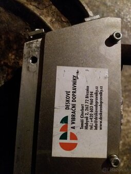 Predám Digitálny ovládač pre vibračný podávač DIGR-1202/E a - 5