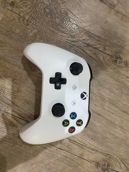 Xbox ONE S - 5