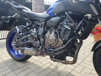 Yamaha MT 07 - 5