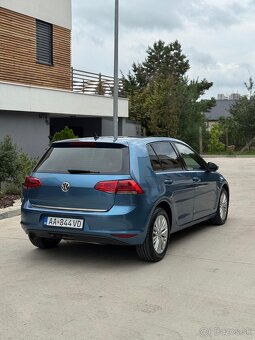 Predám VW Golf 7 - 5