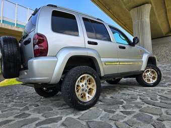 Jeep Cherokee 2,8CRD /120kw A/T facelift //BEZ KOROZIE // - 5