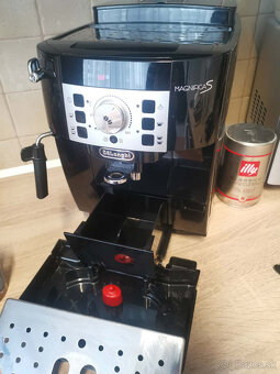 Kávovar De'Longhi Magnifica S ECAM 22.115.B - 5
