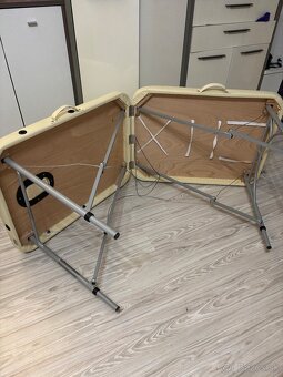 Predám plnohodnotné masážne lehátko. - 5