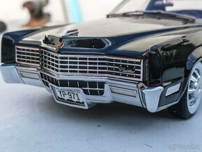 Cadillac Eldorado 1967 1:18 Bos models - 5