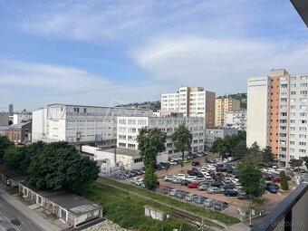 Predaj - 2,5-izb. - Byt s dvoma balkónmi v pôvodnom sta… - 5