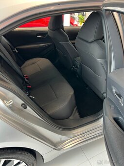 Nová Toyota Corolla Sedan 1.5 Style Manuál - 5