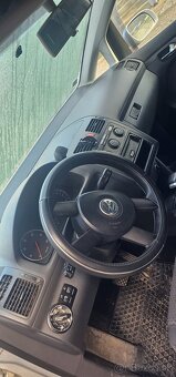 Volkswagen Touran - 5