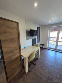 Ponúkam na prenájom 1 izbový byt s balkónom Dlhej Vsi - 5