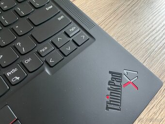 Lenovo TPad X1 Carbon 9th - luxusní LCD 3840x2400, 16GB RAM - 5