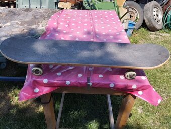 Predám nový nejazdený skateboard - 5