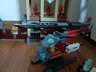 Lego city 60216-hasicsky zbor - 5