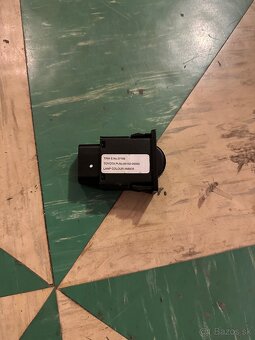 Panel + tlačidla Toyota Corolla - 5