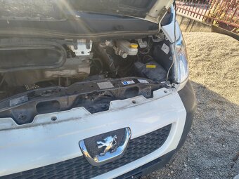 Predám kompletný predok na Peugeot boxer - 5