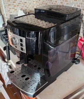 Delonghi Magnifica S - 5