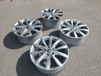 Elektróny 5x112/ R17 volkswagen golf - 5