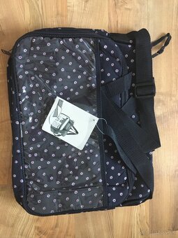 predam perfektnu tasku na kojen. potreby- perfekna, nova - 5