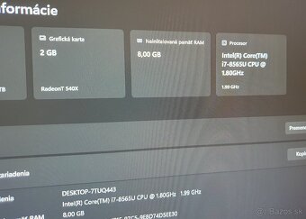 Intel NUC 8 - 5