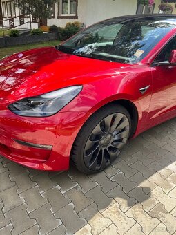 Predám TESLA 3 PERFORMANCE - 5