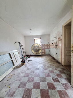 PREDAJ rodinný dom Ásvanyráró - 5