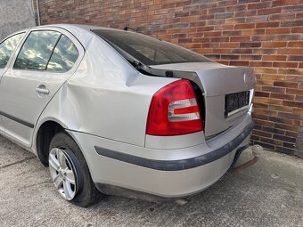 Škoda Octavia 1.6 75kw benzin - 5