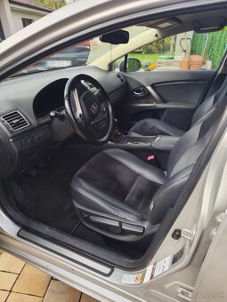 Toyota Avensis Combi Avensis kombi 2.0l D-4D Business+ 93kW/ - 5