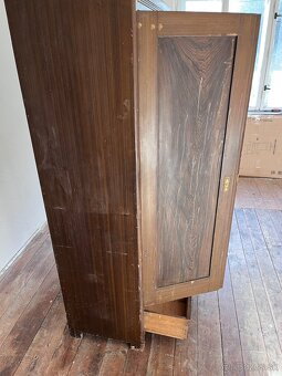 Skrina z masivu - zachovala - 5