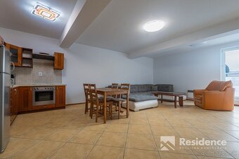 Na predaj - 3-izbový byt priamo v centre Liptovského Mikuláš - 5