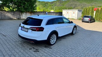 Opel Insignia ST 2.0 CDTI Country Tourer 4x4 AT6 - 5