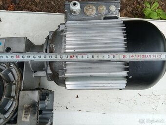 Snekova prevodovka s elektromotorom 1,5kW... - 5