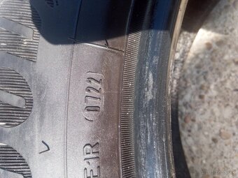 Predám 2ks zimné pneu.255/55R19 Goodyear dezen 5,6mm - 5