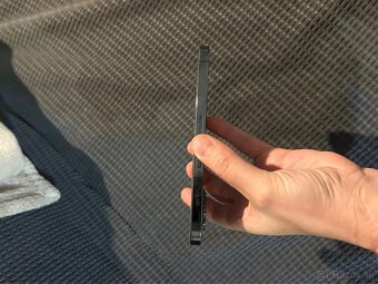 iPhone 13pro (Black Graphite) - 5