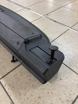 Roleta / plato kufra - Mercedes E Combi - 5