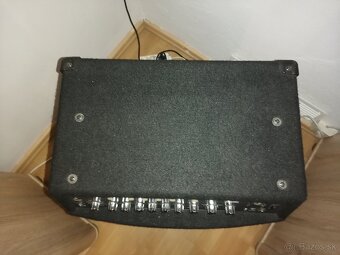 Basgitarové kombo Line 6 LowDown LD300 Pro - 300W - 5