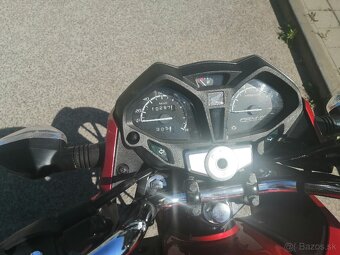 Honda CB 125F - 5