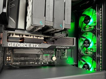 Ryzen 7 7800X3D\32GB\RTX 4070\SSD\1000W Zdroj - 5