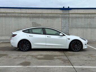 Tesla Model 3 - 5