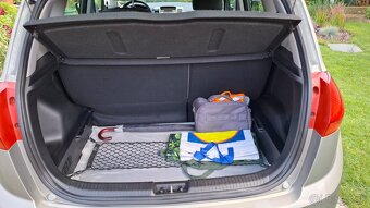 Predám auto Kia Venga - 5