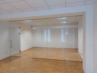 Exkluzívne na predaj administratívny objekt pri Europe SC – - 5