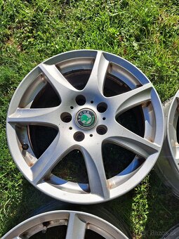 Elektrony Enzo 16 - 5x112 plus krytky skoda - 5