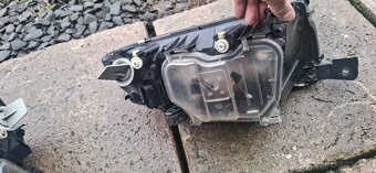 Predne svetla Škoda Fabia 1 - 5