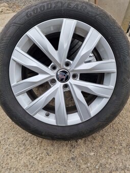Vw R17 215/55 - 5